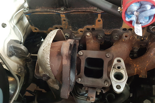 MaXpeedingRods Blog | An Automotive Blog from MaXpeedingRods - GGT54030 Turbos Installation Steps MaXpeedingRods Blog | An Automotive Blog from MaXpeedingRods - GGT54030 Turbos Installation Steps
