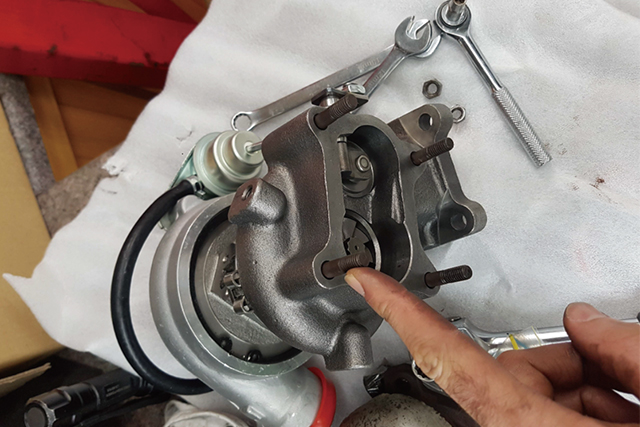 MaXpeedingRods Blog | An Automotive Blog from MaXpeedingRods - GGT54030 Turbos Installation Steps MaXpeedingRods Blog | An Automotive Blog from MaXpeedingRods - GGT54030 Turbos Installation Steps