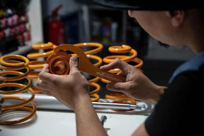 how to adjust coilovers
