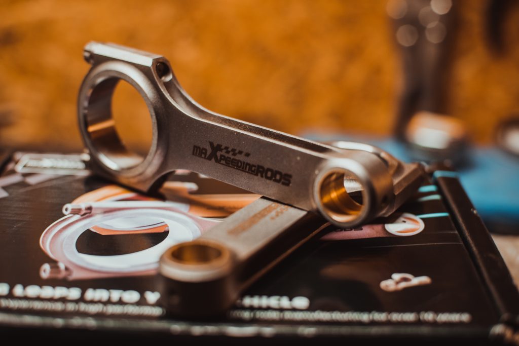 MaXpeedingRods Blog | An Automotive Blog from MaXpeedingRods - How To Assemble Rods on a Peugeot EW10J4 Engine?