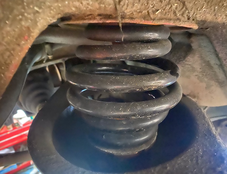 MaXpeedingRods Blog | An Automotive Blog from MaXpeedingRods - Quick Technical Guide on Installing Coilovers on your E36 MaXpeedingRods Blog | An Automotive Blog from MaXpeedingRods - Quick Technical Guide on Installing Coilovers on your E36